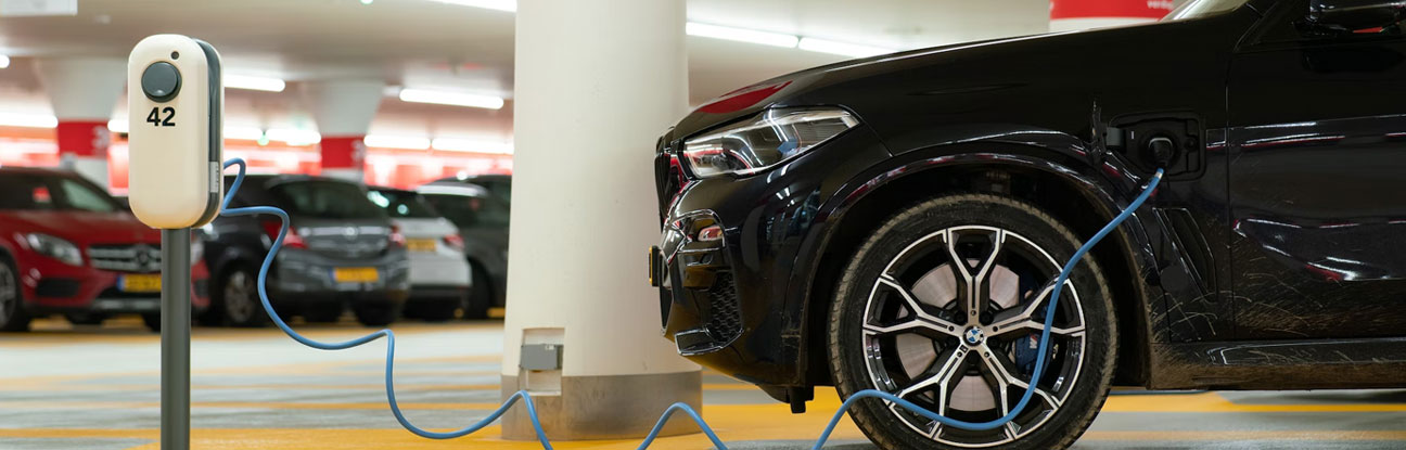 Electric Vehicle in India: Policy And Challenges